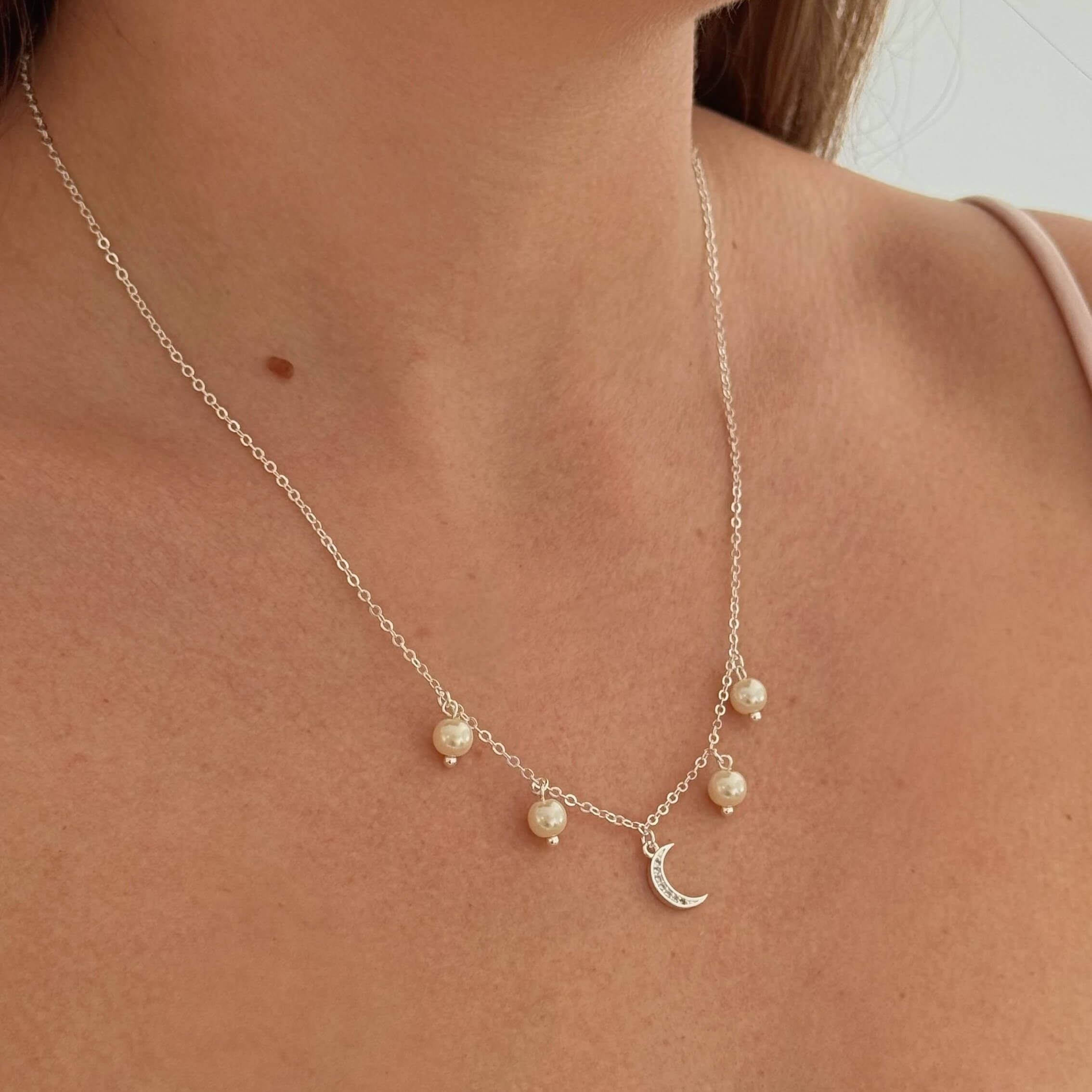 Colar Lua e Pérolas Prata