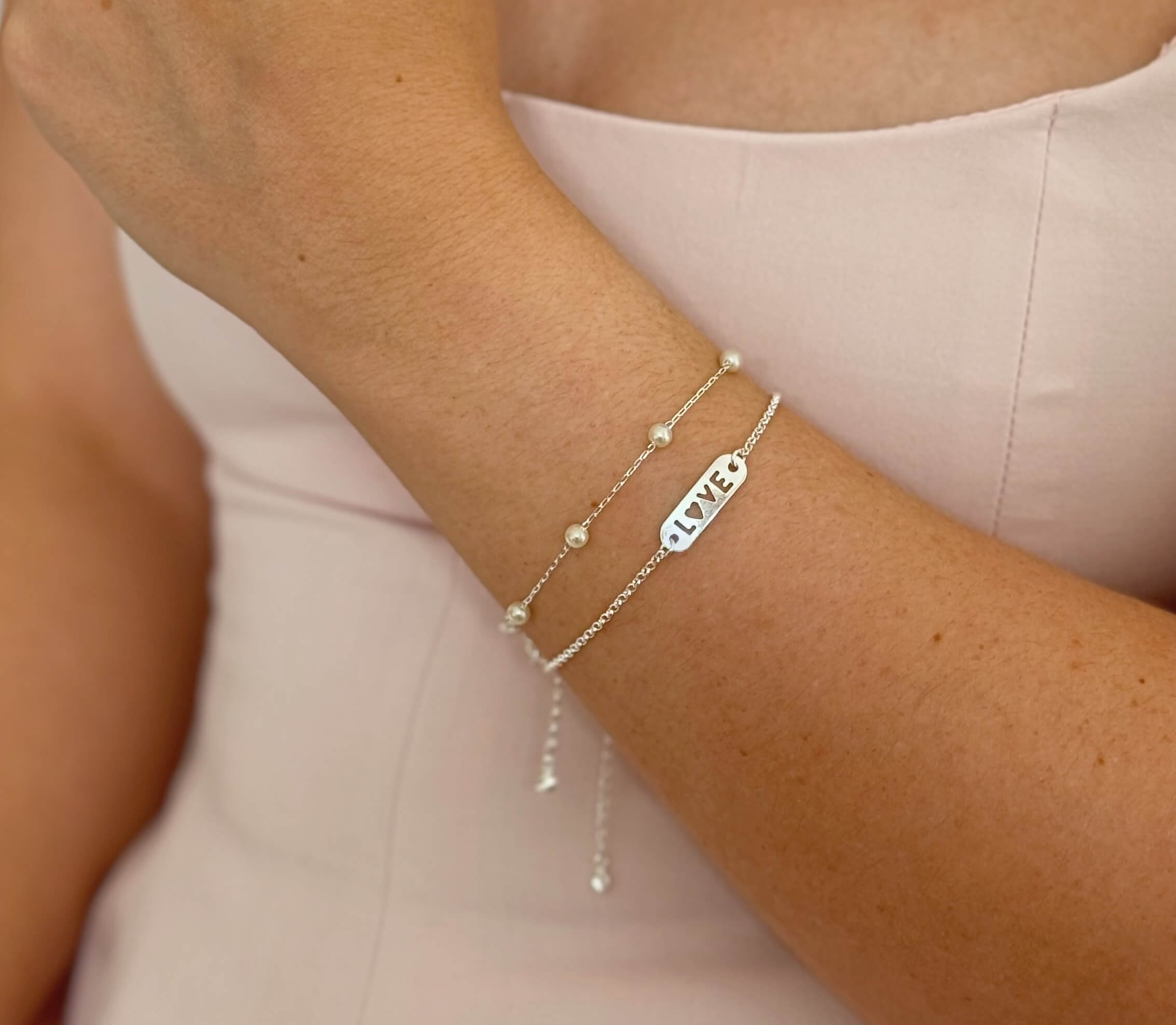 Pulseira Placa Love Ouro