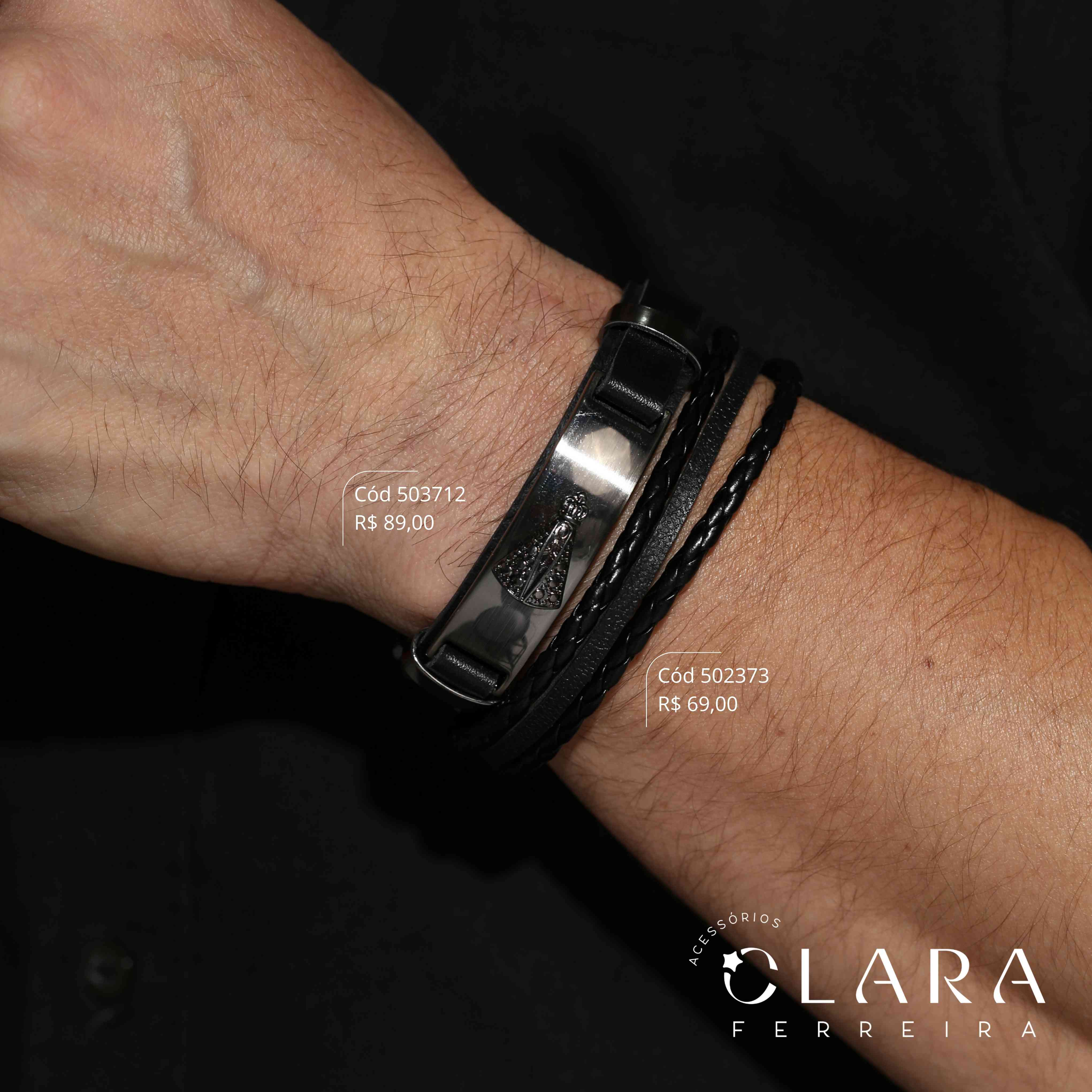 PULSEIRA BRACELETE COURO PRETO PLACA AÇO INOX COM NOSSA SENHORA C/ DETALHES EM AÇO INOX FECHO GAVETA - 21CM