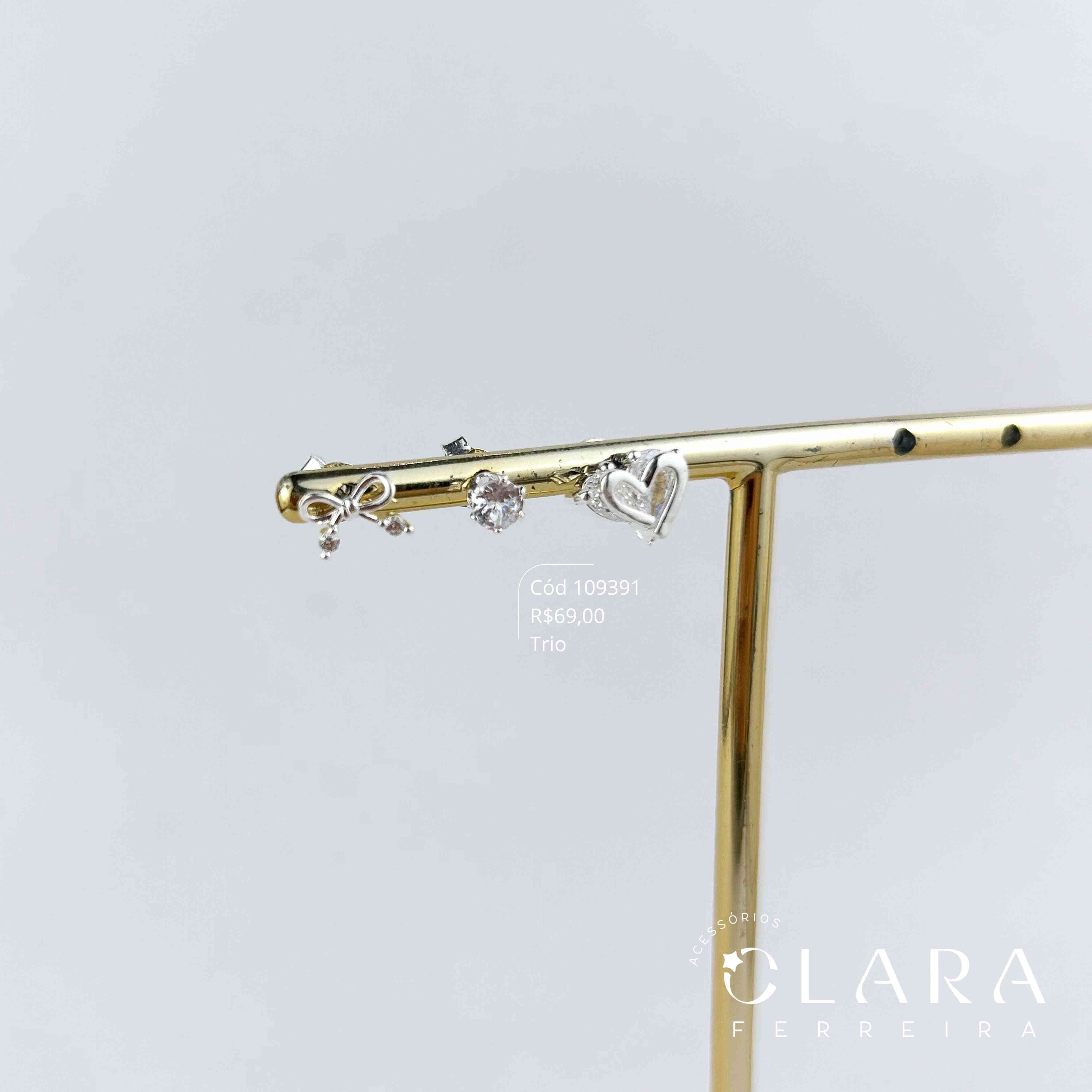 BRINCO KIT TRIO 3 BRINCOS MISTOS, 1 CORAÇÃO C/ 2 ZIRCONIA GOTA 7MM, 1 PONTO DE LUZ ZIRCONIA REDONDA 3MM CAIXA COROA 6 GARRAS E 1 LAÇO VAZADO C/ MICROZIRCONIA NA PONTA 5MM  - Banho de Prata