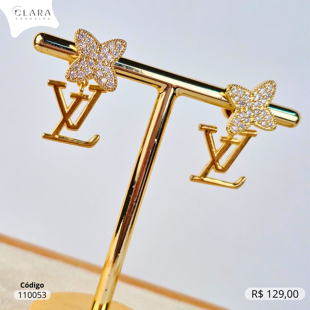 BRINCO TREVO LOUIS VUITTON MICROZIRCÔNIA C/ PINGENTE  LOUIS VUITTON  LISO PENDURADO - 14MM - Dourado