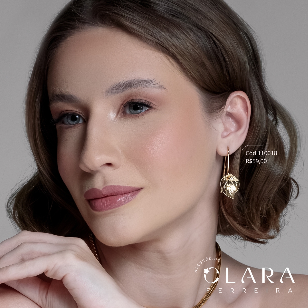 BRINCO ANZOL C/ PINGENTE FOLHA LISA 20MM - LINHA ORGÂNICOS - Dourado