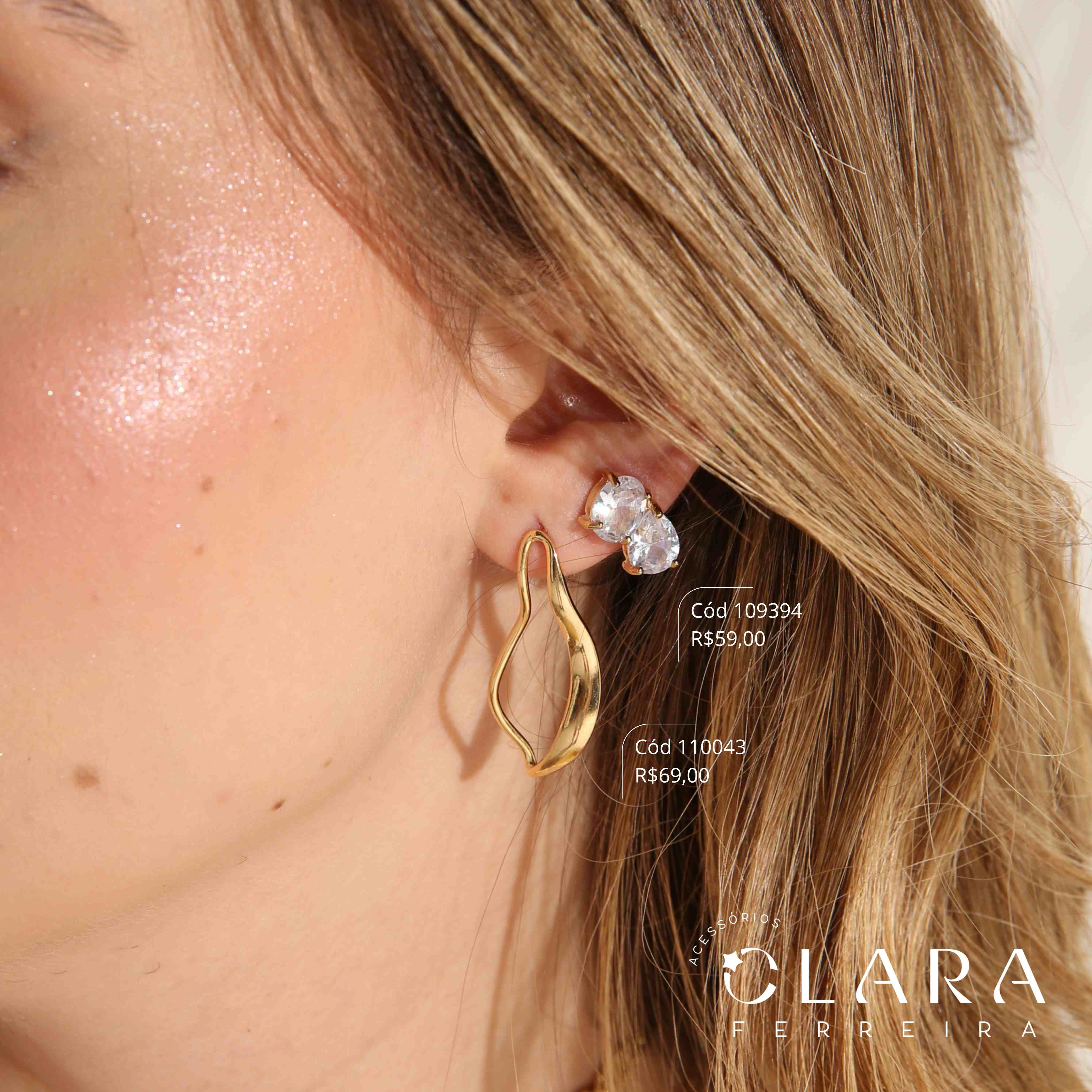 BRINCO FOLHA VAZADA LISA ONDULADA - LINHA ORGÂNICOS - 36MM - Dourado - Peça Vendida