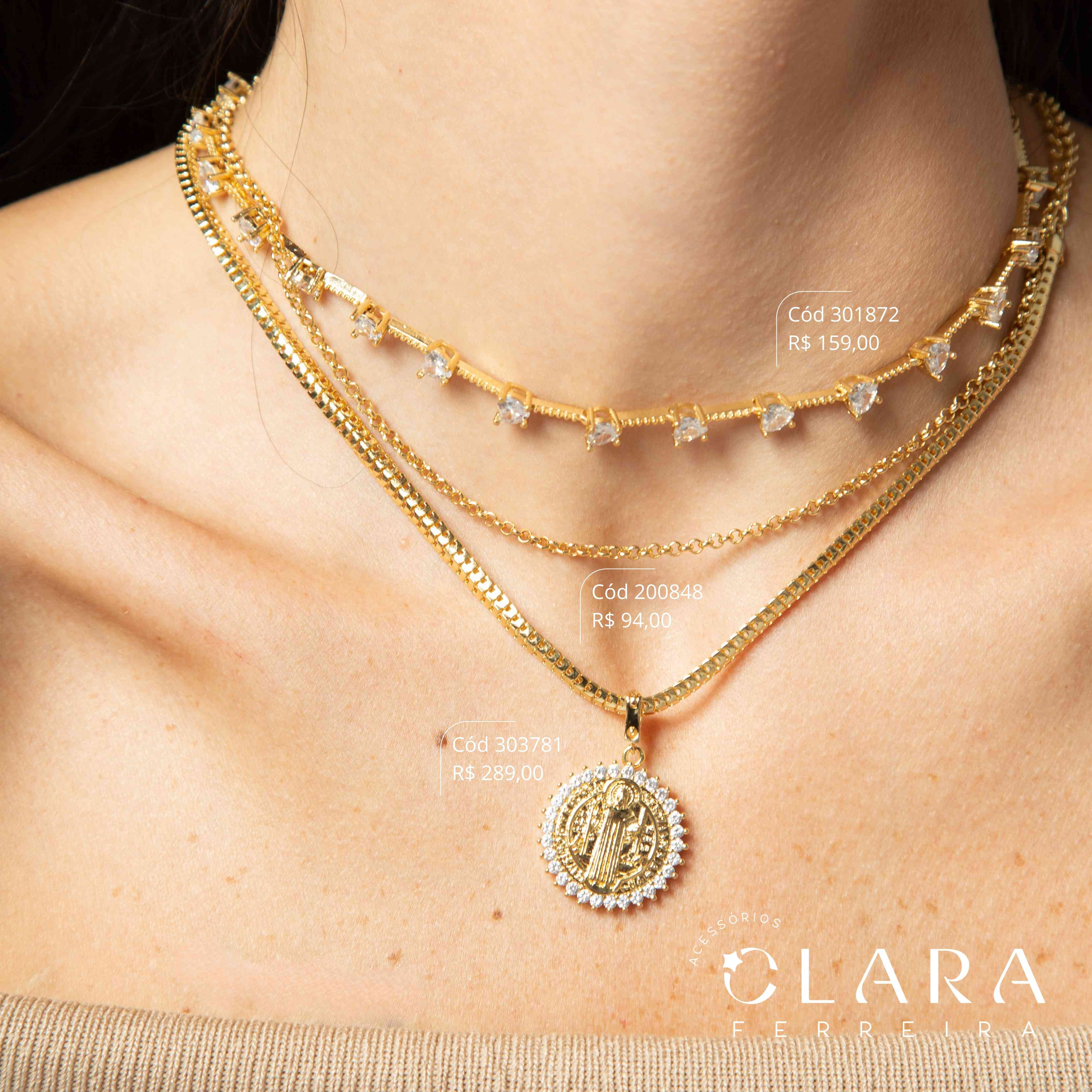 COLAR CHOKER MALHA COBRA C/ PINGENTE MEDALHA SÃO BENTO ADORNADO MICROZIRCONIAS - 23MM - 40CM - Dourado