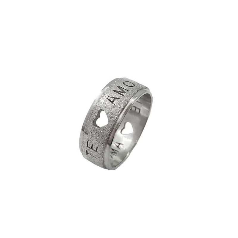 ANEL ALIANÇA AÇO INOX ANATÔMICA ABAULADA 8MM C/ JATEADO BRILHANTE C/ CORAÇÕES VAZADOS E MANUSCRITO TE AMO - Número 26/27