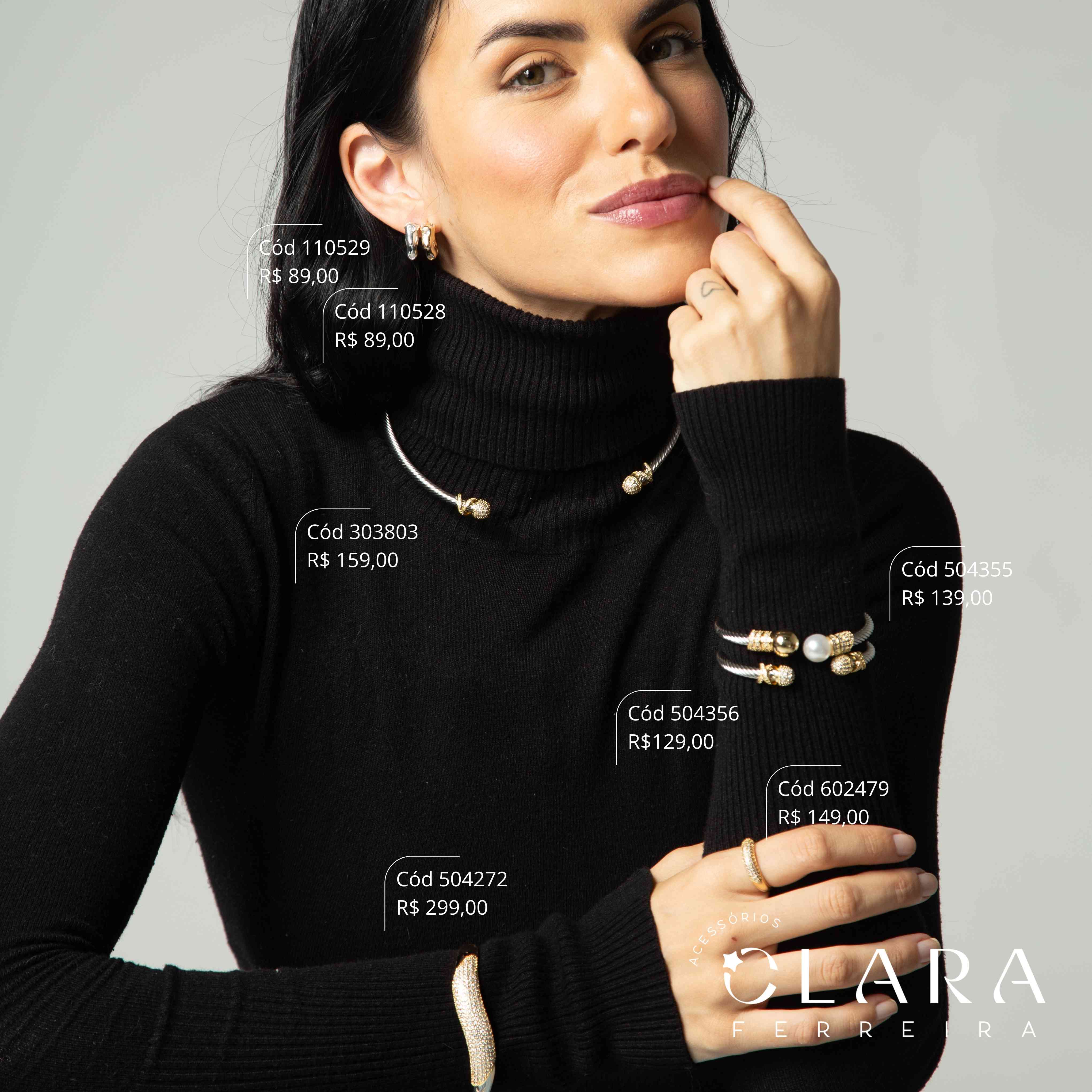 BRINCO ARGOLA LISA ONDULADA C/ 8 ZIRCÔNIAS CORAÇÃO - EDIÇÃO LIMITADA - Banho de Prata