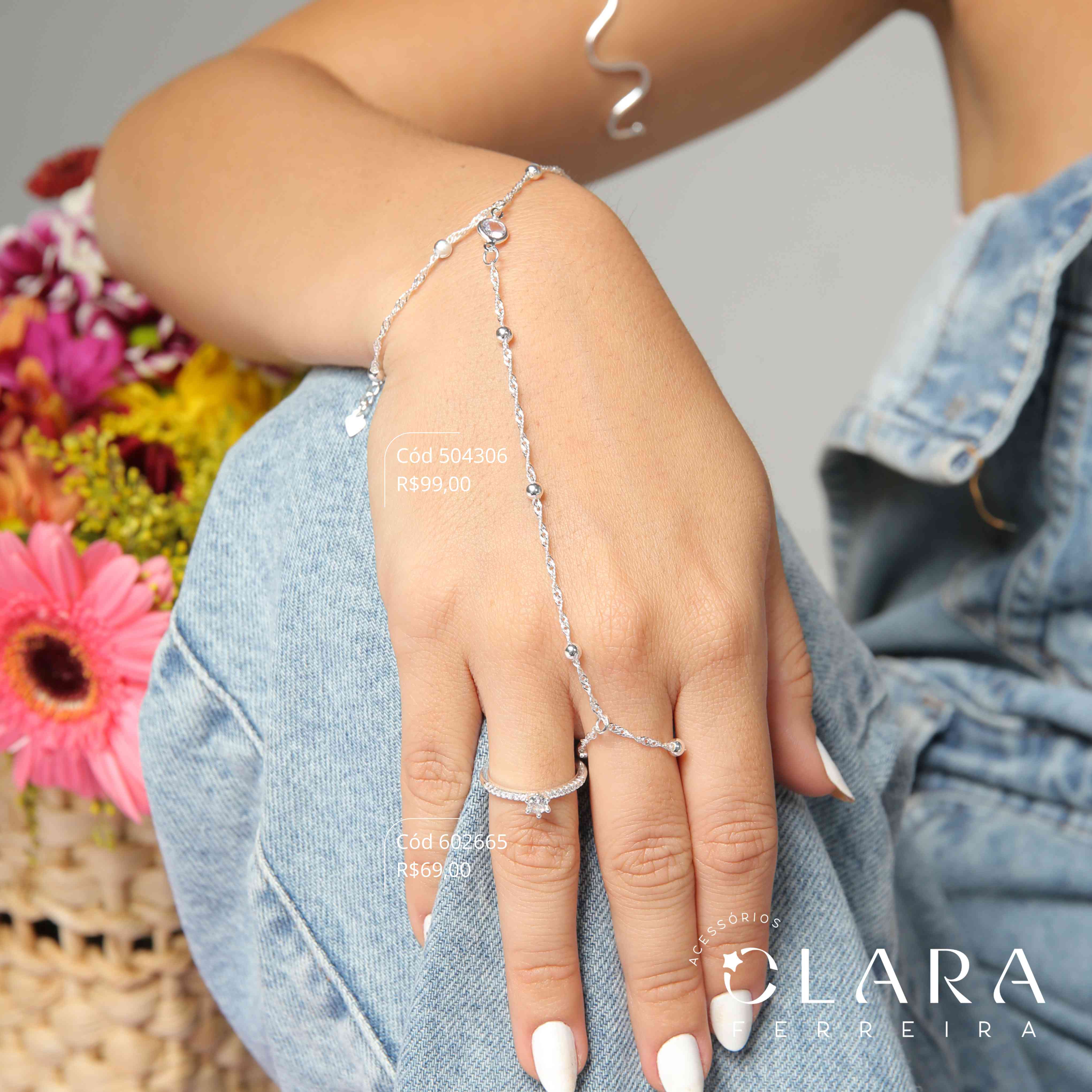 PULSEIRA HAND CHAIN MALHA SINGAPURA C/ BOLINHAS FIXAS E 1 TIFFANY REDONDA FIXA - 3MM - 17CM - Banho de Prata