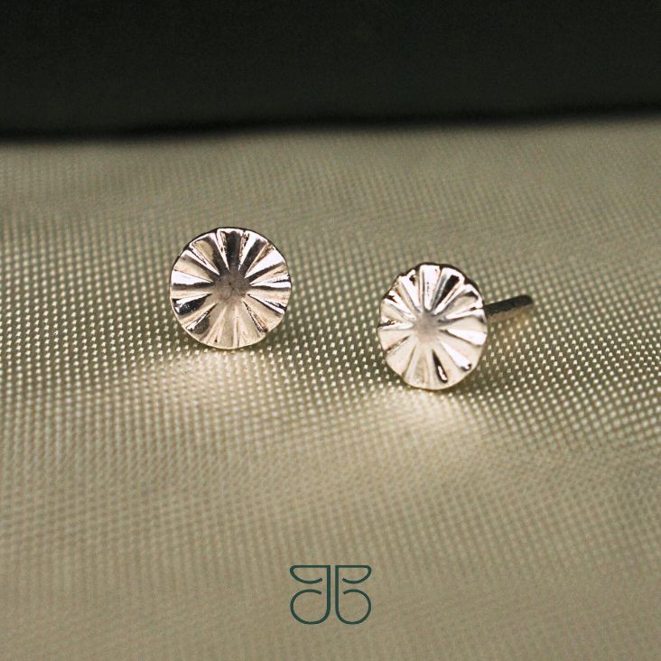 BRINCO CIRCULO ABSTRATO PRATA P