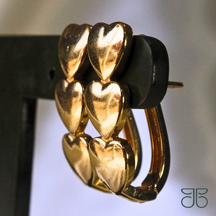 BRINCO ARGOLA CLICK 3 CORAÇÕES