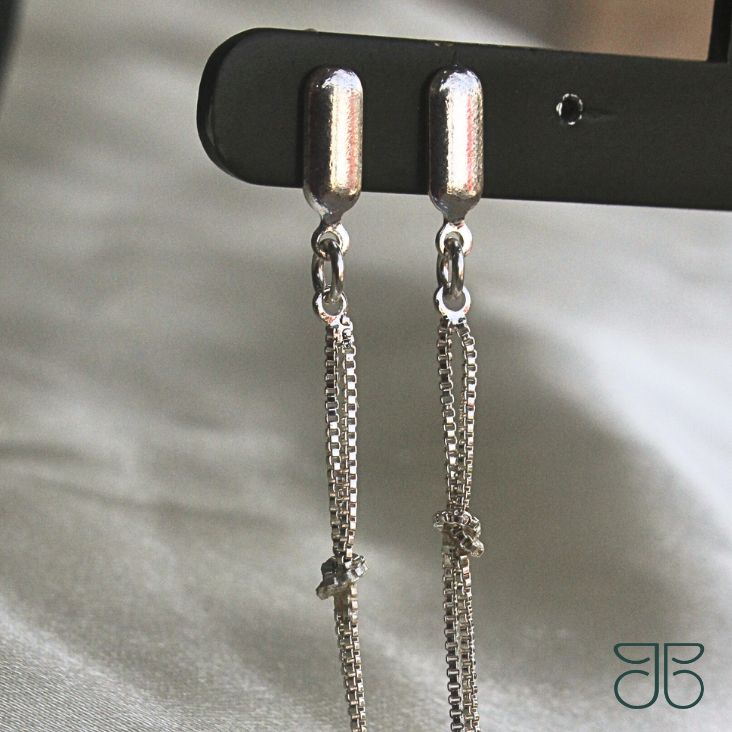 BRINCO PALITINHO VENEZIANA AMARRADA ZIRCONIA NAVETE PEND PRATA