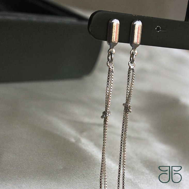 BRINCO PALITINHO VENEZIANA AMARRADA ZIRCONIA NAVETE PEND PRATA