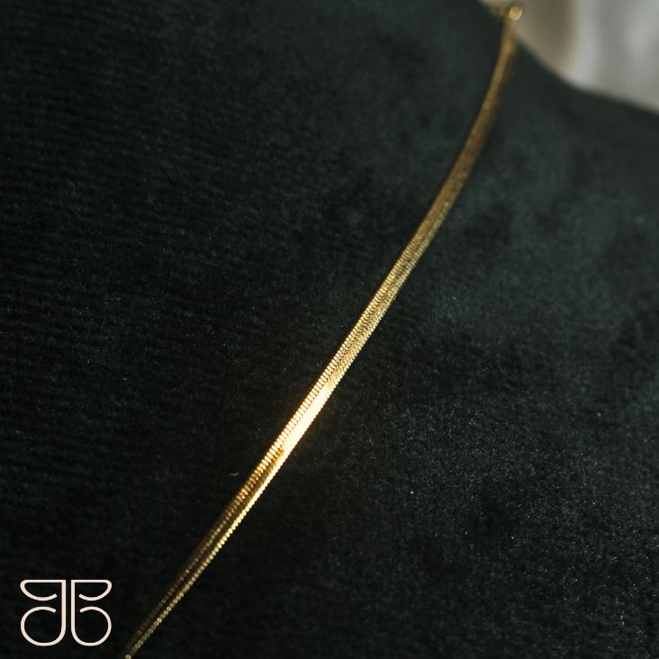 CHOKER FITA FINA PINGENTE CORAÇÃO ZIRCONIA CRISTAL