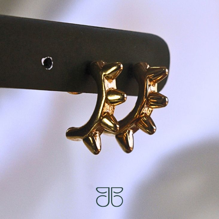 BRINCO MEIA ARGOLA SPIKE P