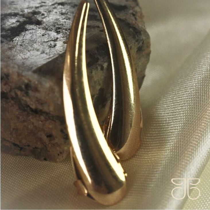 BRINCO EAR CUFF GOTA CHAPA LISA