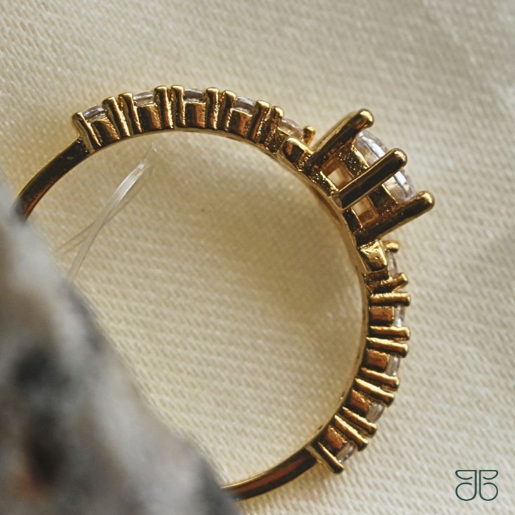 ANEL SOLITÁRIO CRAVEJADO