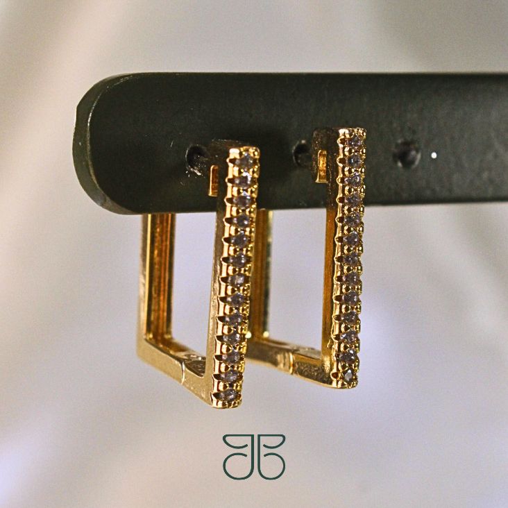 BRINCO ARGOLA QUADRADA G 1 FILETE MICROZIRCONIA