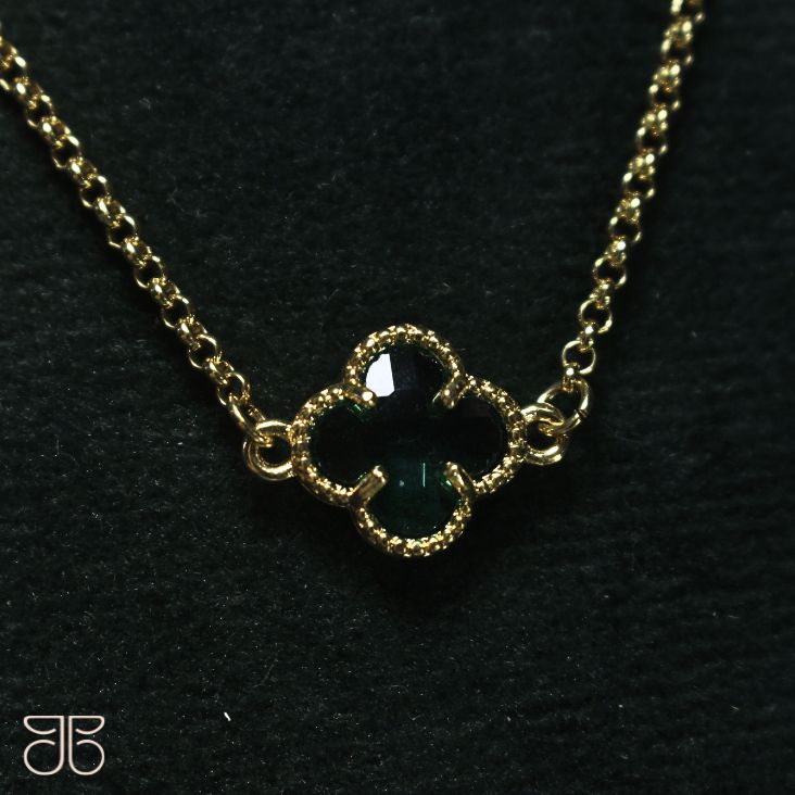 CHOCKER 3 TREVOS VERDE OURO