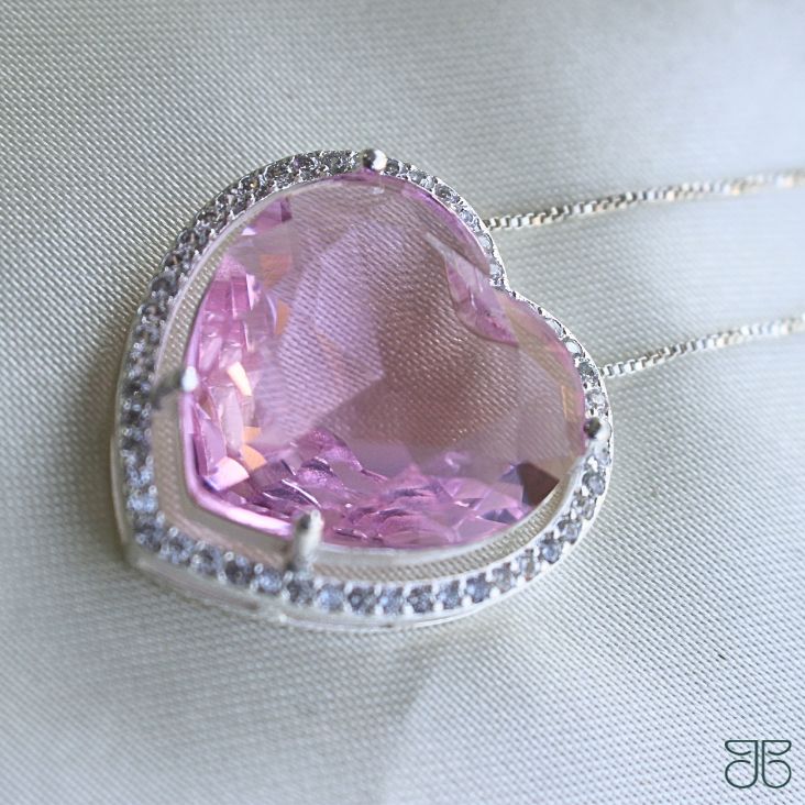 GARGANTILHA PEDRA CORAÇÃO ROSA