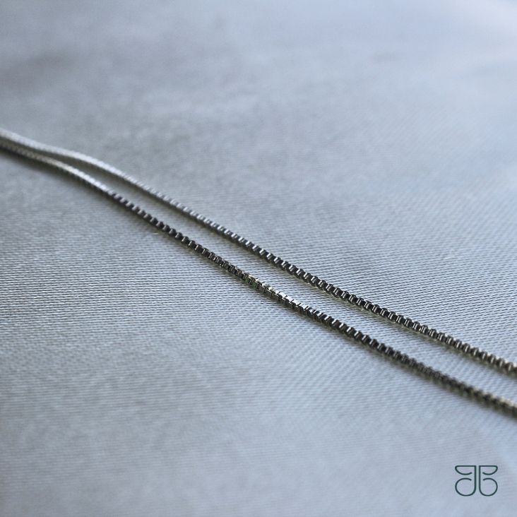 GARGANTILHA URSINHO CRAVEJADO PRATA