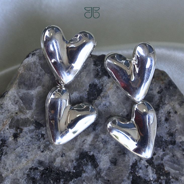 BRINCO 2 CORAÇÕES ABSTRATOS PEND PRATA