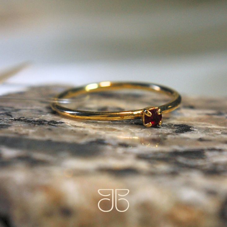 ANEL SOLITÁRIO PP PEDRA RUBI