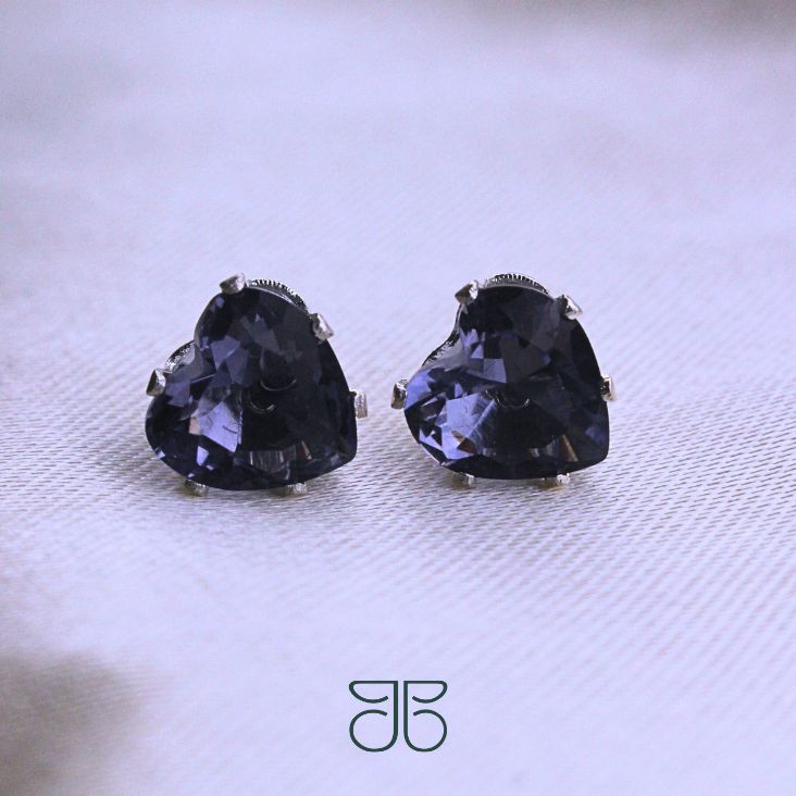 BRINCO SOLITÁRIO CORAÇÃO M PRATA PEDRA LILÁS