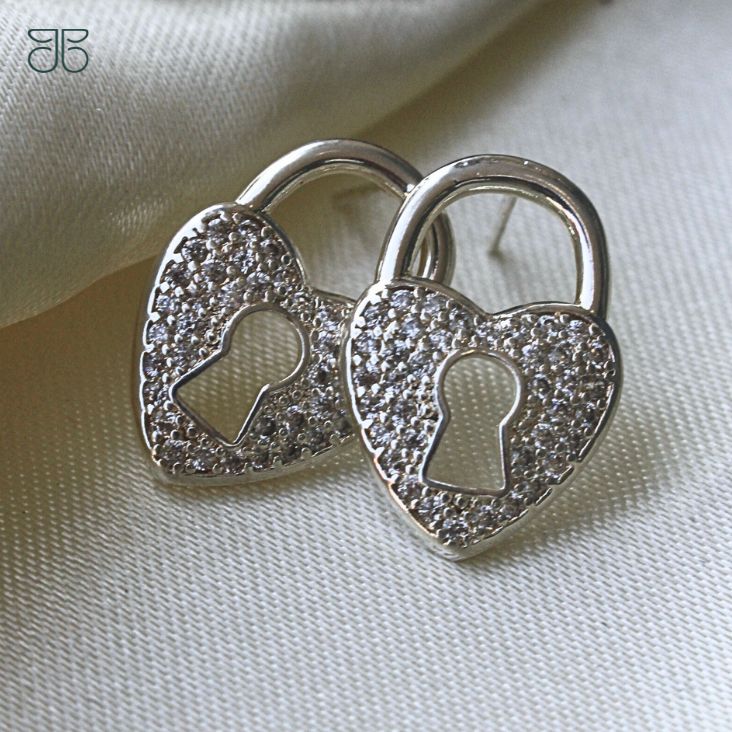 BRINCO CORAÇÃO CADEADO CRAVEJADO PRATA