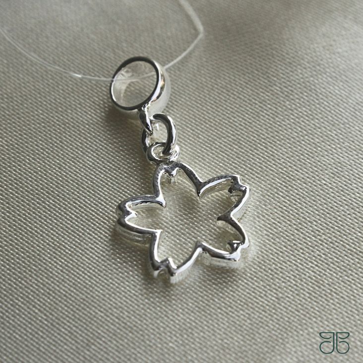 BERLOQUE FLOR VAZADA PRATA