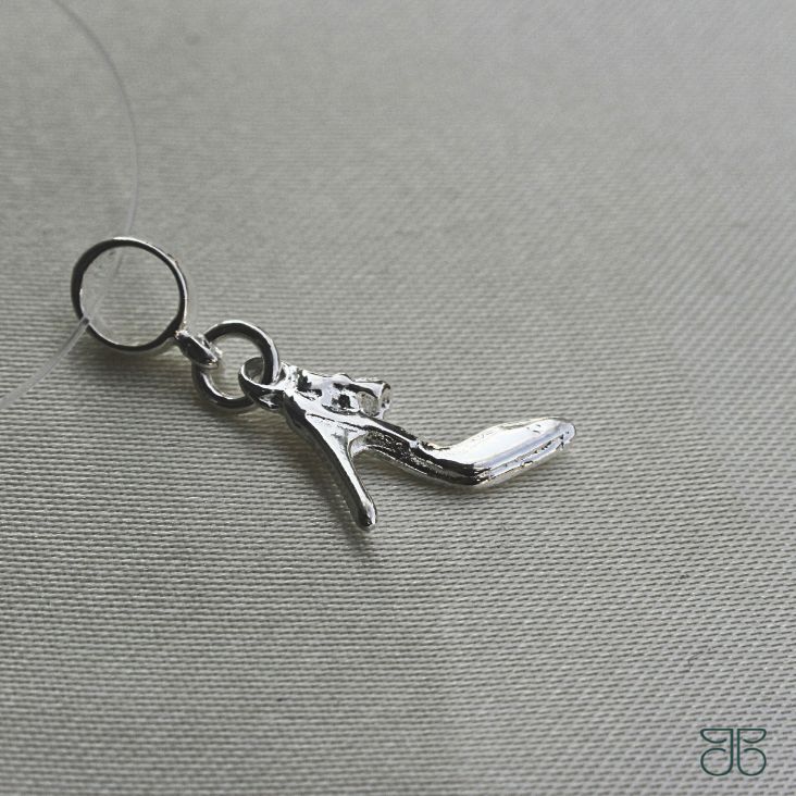 BERLOQUE SAPATO LISO LACINHO