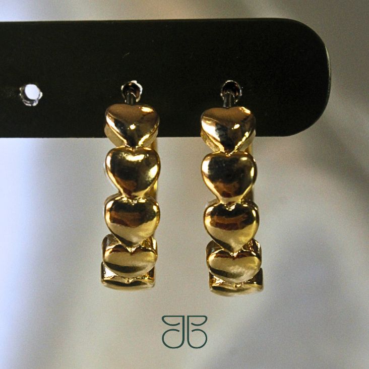 ARGOLA CORAÇÃO GORDINHO LISO M OURO