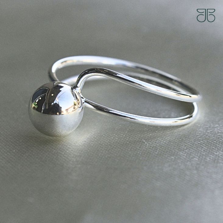 ANEL TORCIDO 1 BOLA PRATA