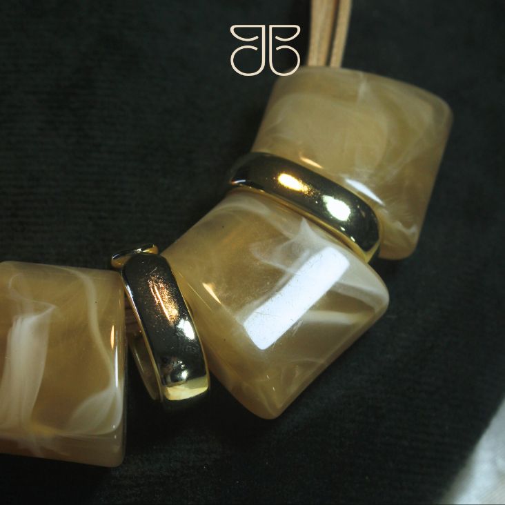 MAXI COLAR RESINA VERDE ROSA VERDE