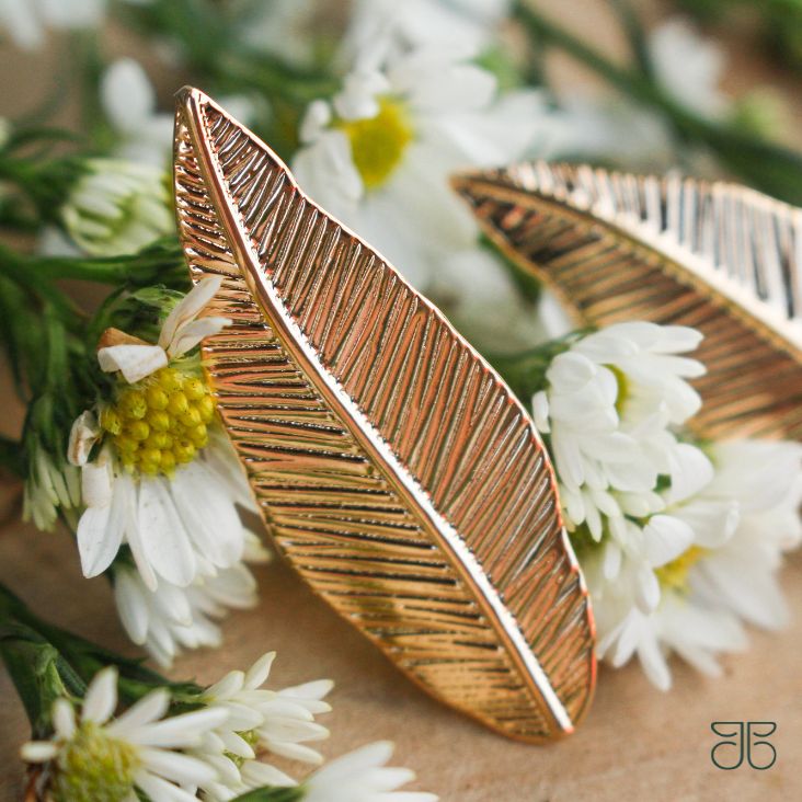 BRINCO FOLHA DE BANANEIRA