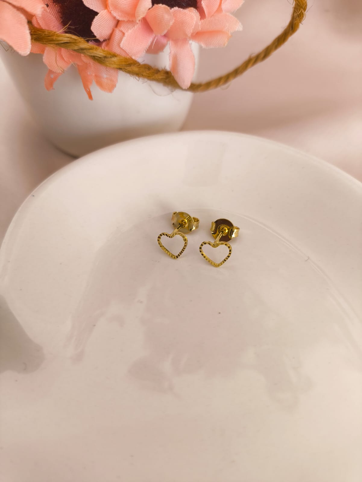 BRINCO DE CORAÇÃO VAZADO CRAQUELADO