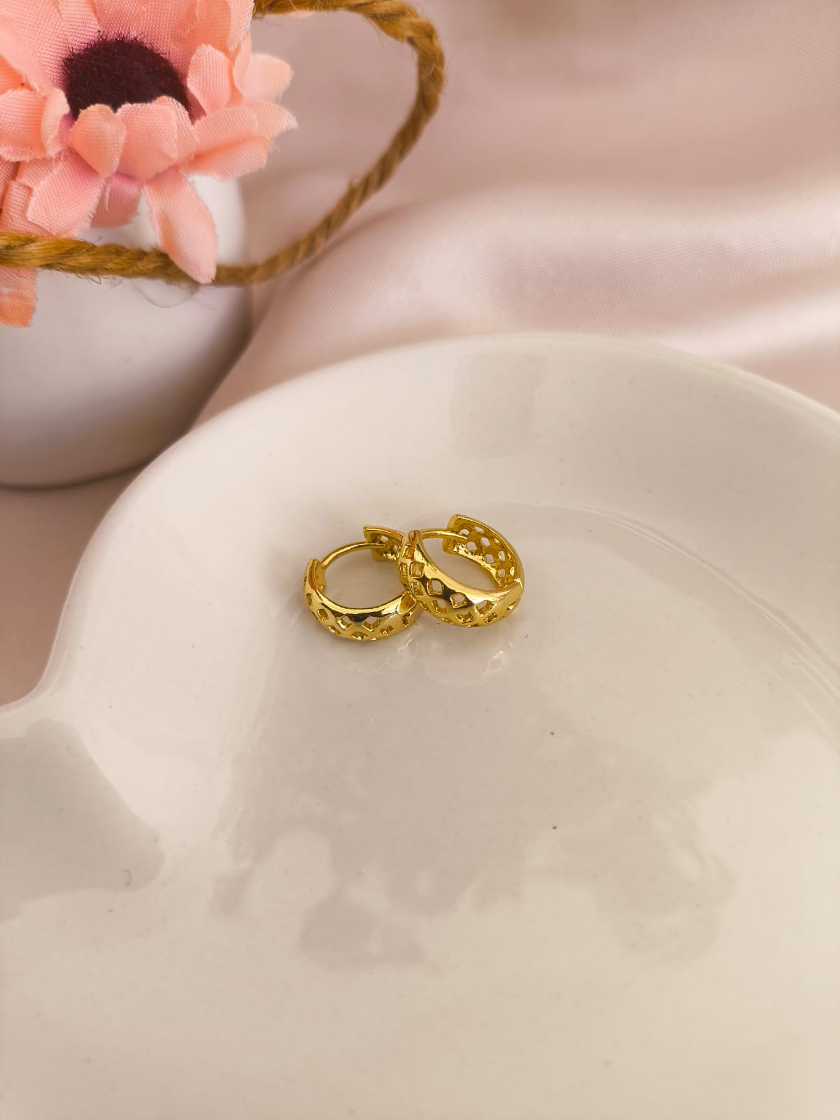 ARGOLA LARGA TODA PERFURADA LISA ARGOLA LARGA TODA PERFURADA LISA