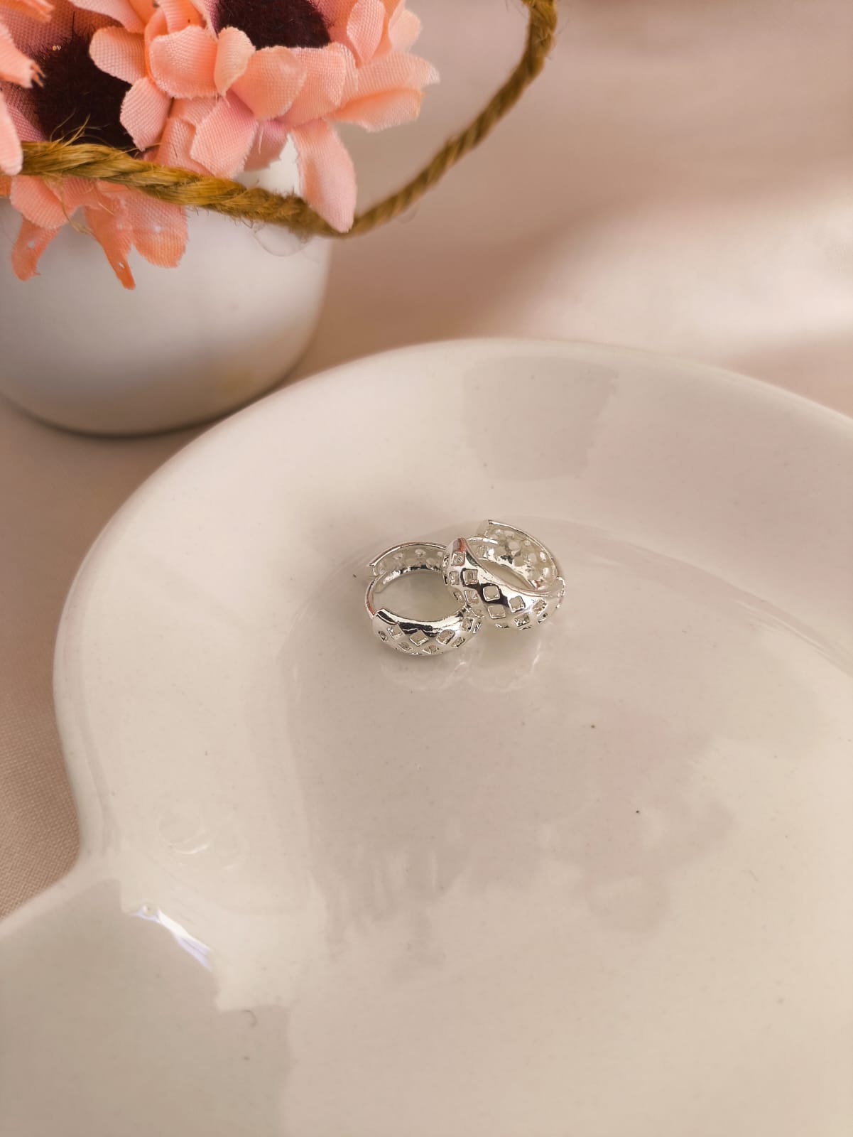 ARGOLA LARGA TODA PERFURADA LISA ARGOLA LARGA TODA PERFURADA LISA