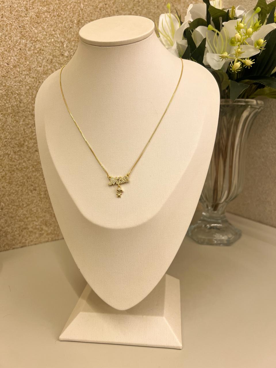 Corrente pingente mãe cravejada menino