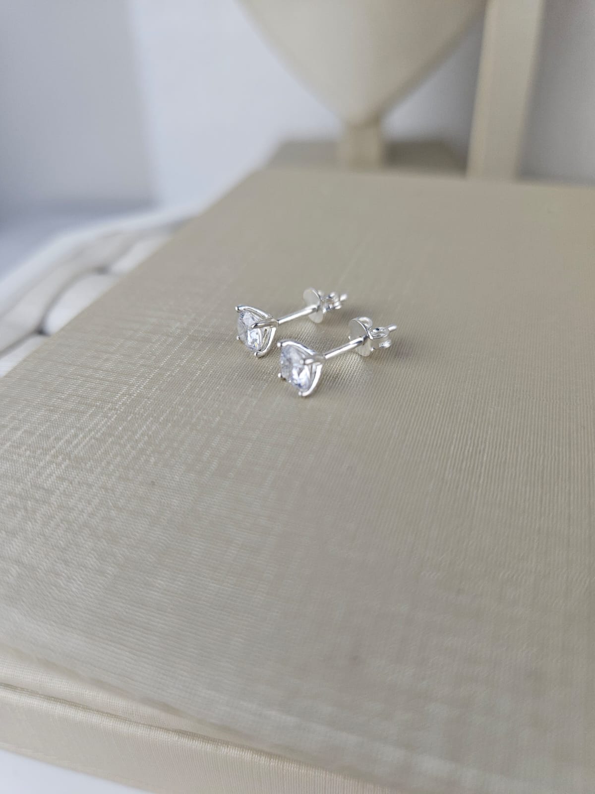 BRINCO  PONTO DE LUZ 4 GARRAS G