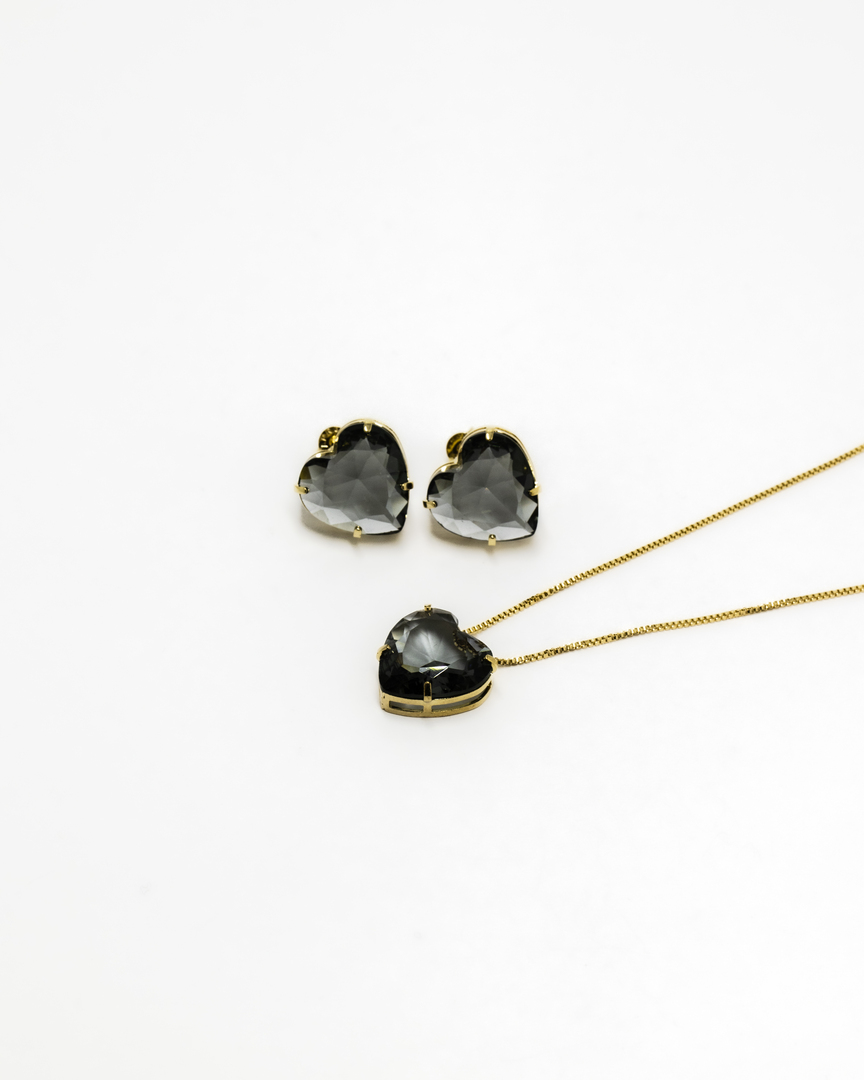 CONJUNTO PEDRA CORAÇÃO CORES VARIADAS GARGANTILHA E BRINCO