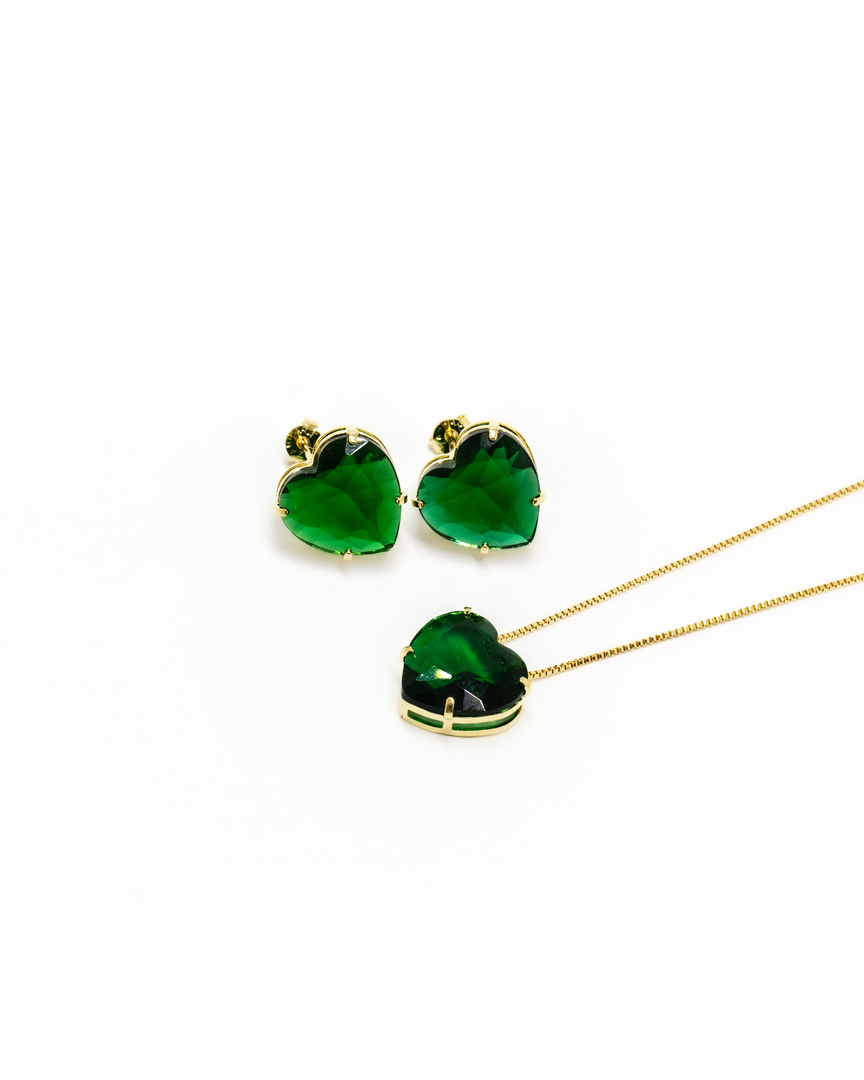 CONJUNTO PEDRA CORAÇÃO CORES VARIADAS GARGANTILHA E BRINCO