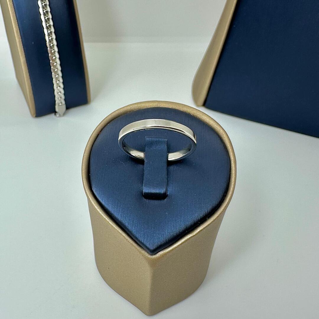 ALIANÇA QUADRADA FINA 3MM AS1483