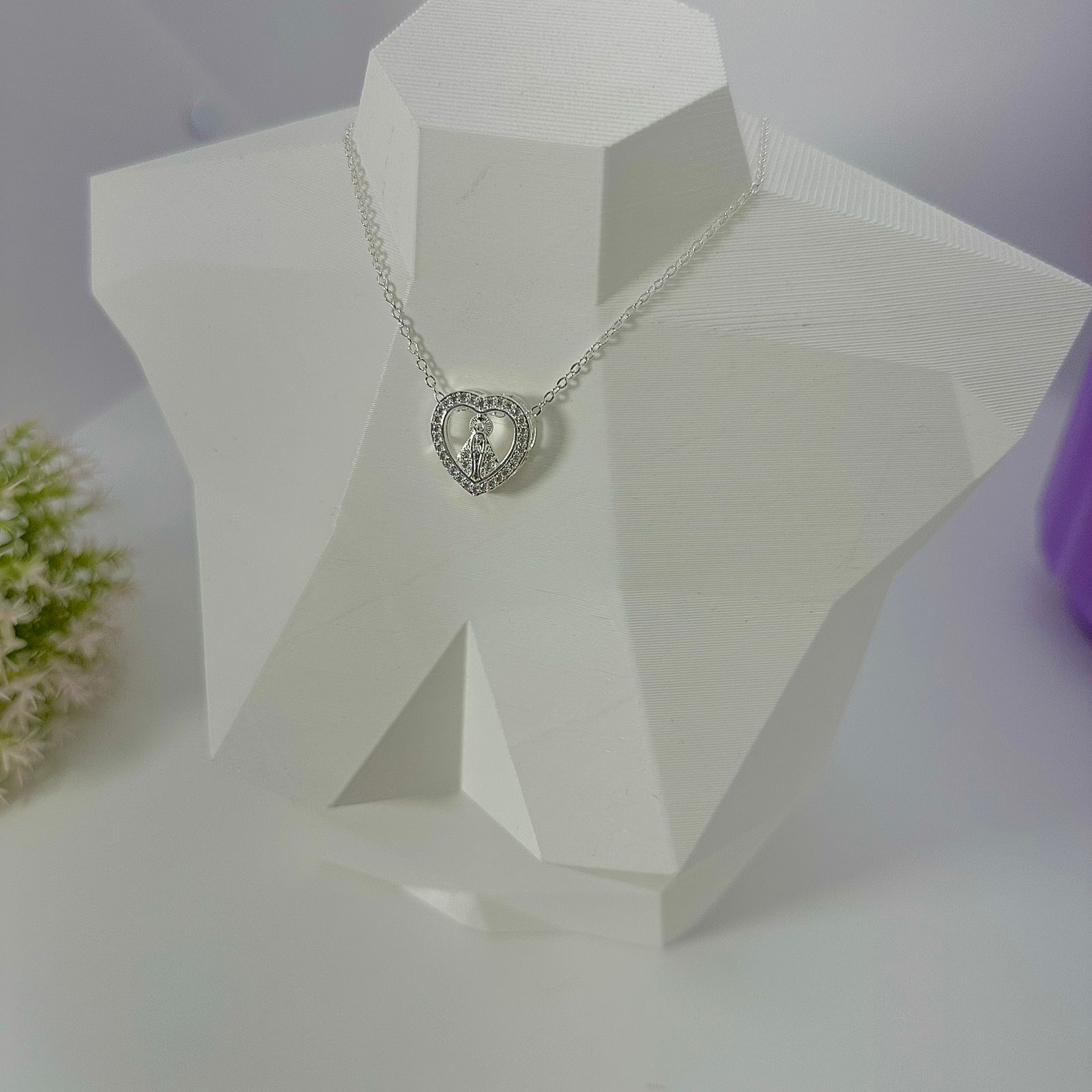 COLAR CORRENTE CORAÇÃO CRAVEJADO NOSSA. S. A. CP1581 COLAR CORRENTE CORAÇÃO CRAVEJADO NOSSA. S. A. CP1581