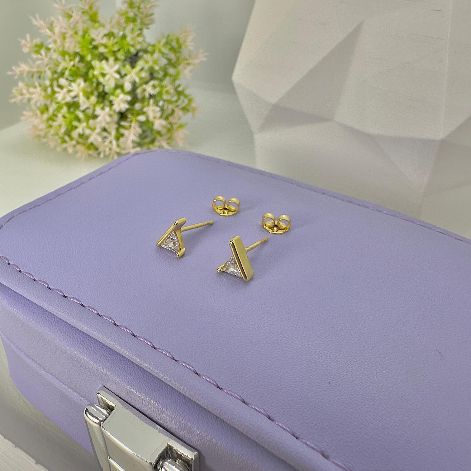 BRINCO MINI TRIÂNGULO ZIRCÔNIA BO1648 BRINCO MINI TRIÂNGULO ZIRCÔNIA BO1648