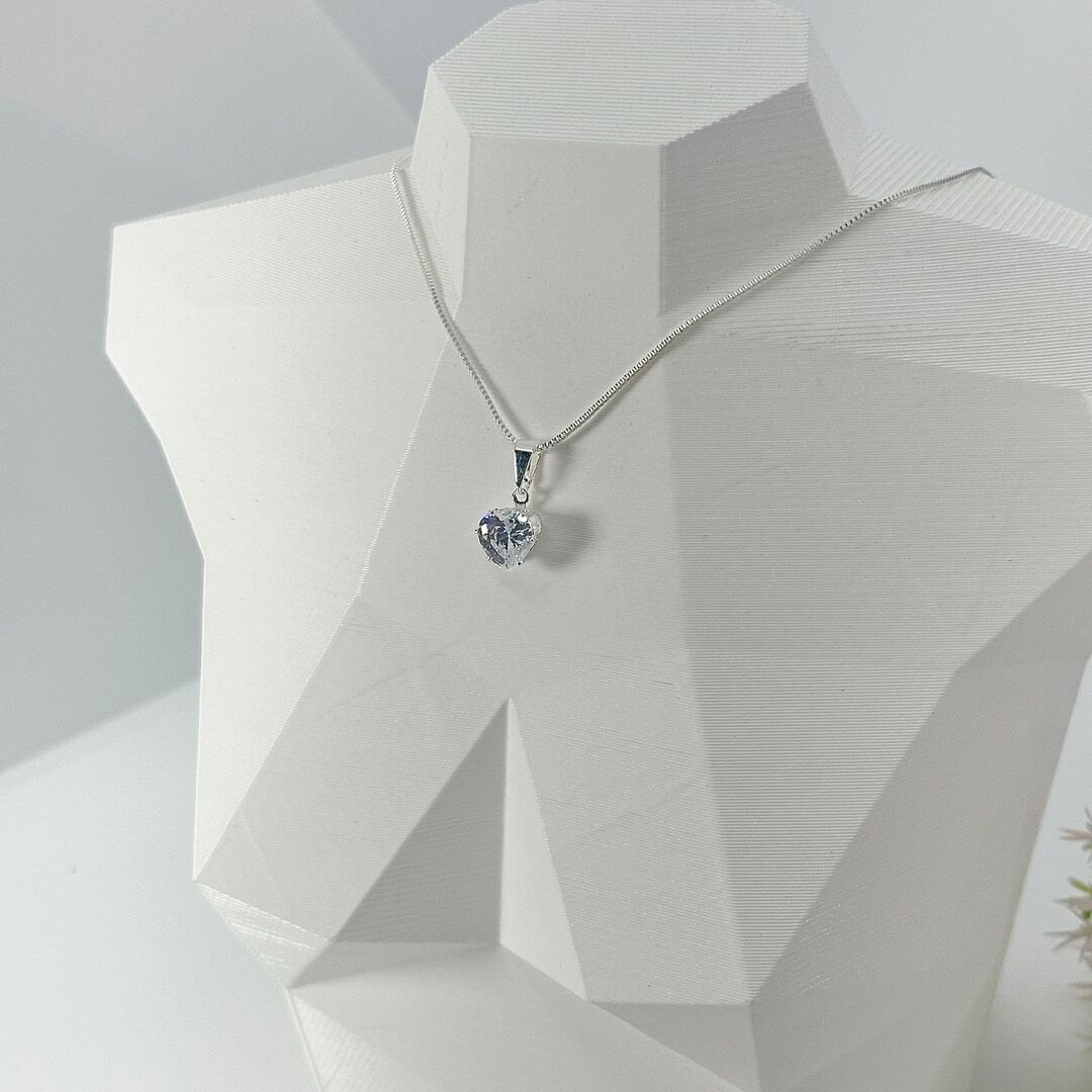 COLAR PONTO DE LUZ GARRA CORAÇÃO CP1693 COLAR PONTO DE LUZ GARRA CORAÇÃO CP1693