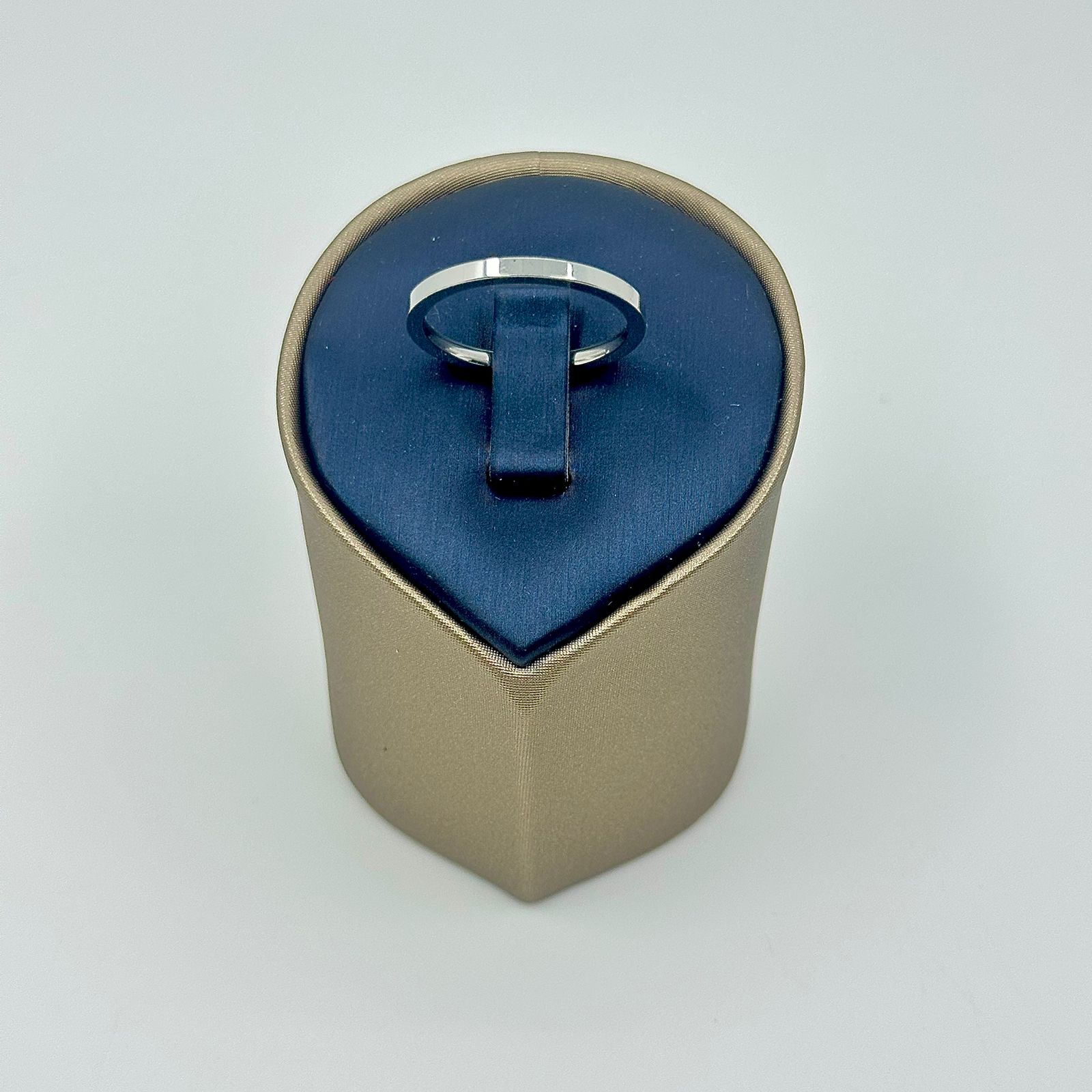 ALIANÇA QUADRADA FINA 2MM AÇO 316L AS1897