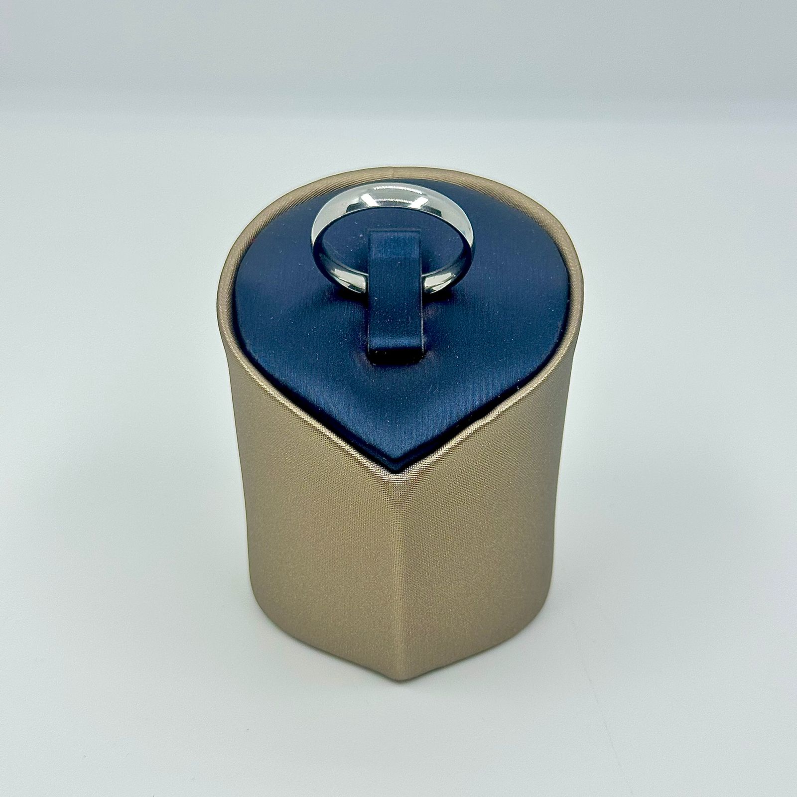 ALIANÇA LISA ABAULADA 5MM AÇO 316L AS1901