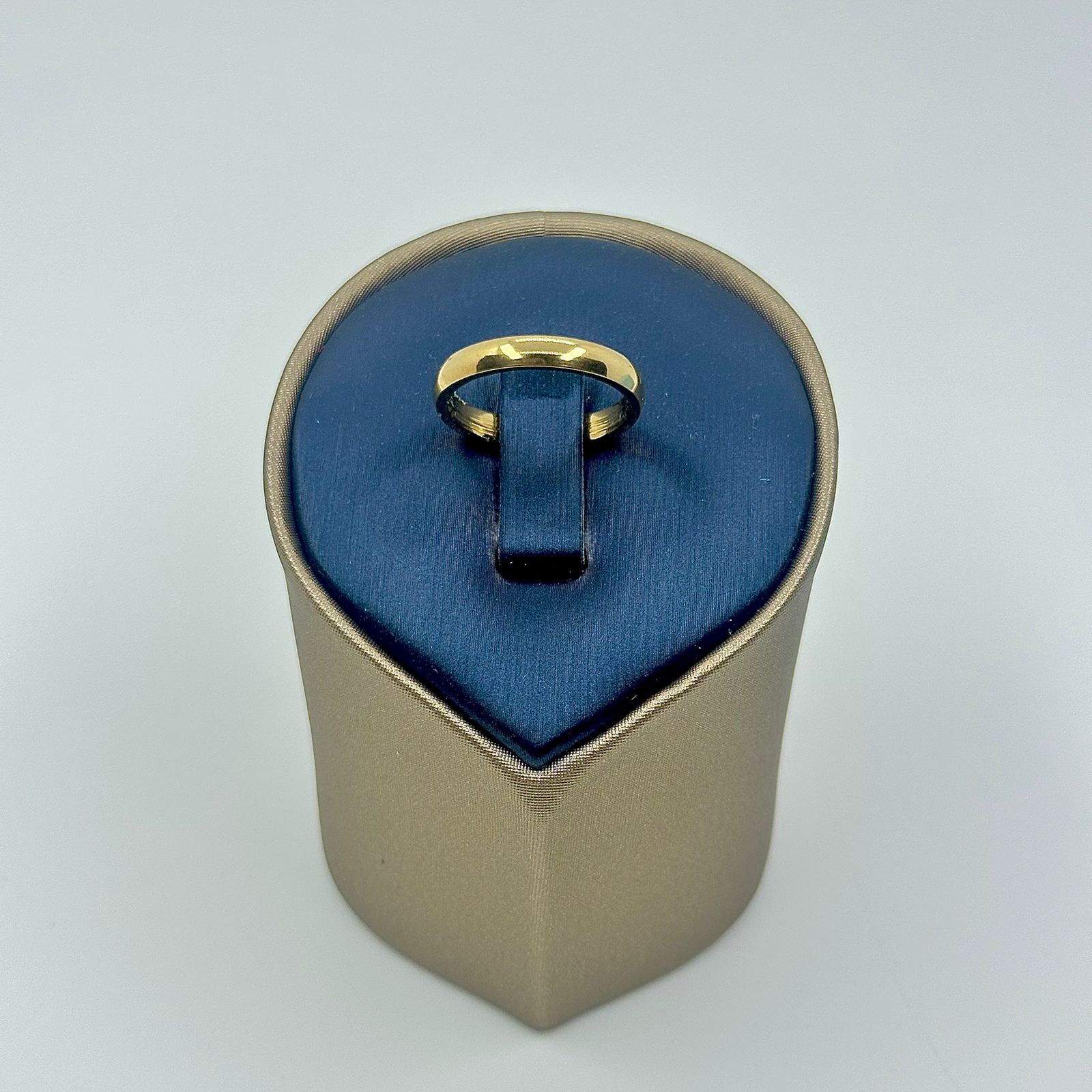 ALIANÇA LISA ABAULADA 4MM AÇO 316L AOS1908