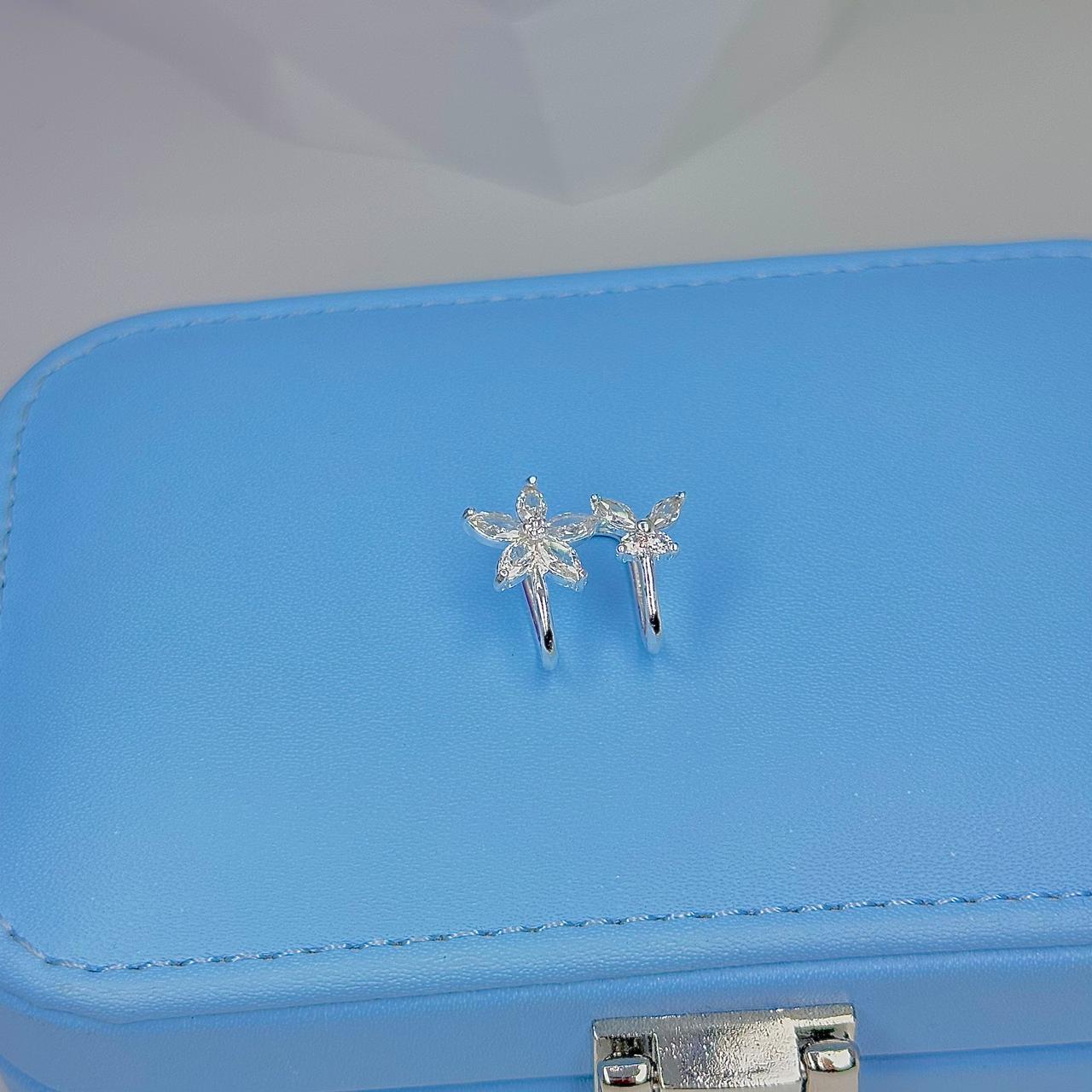 PIERCING FAKE PEDRAS FLOR E BORBOLETA