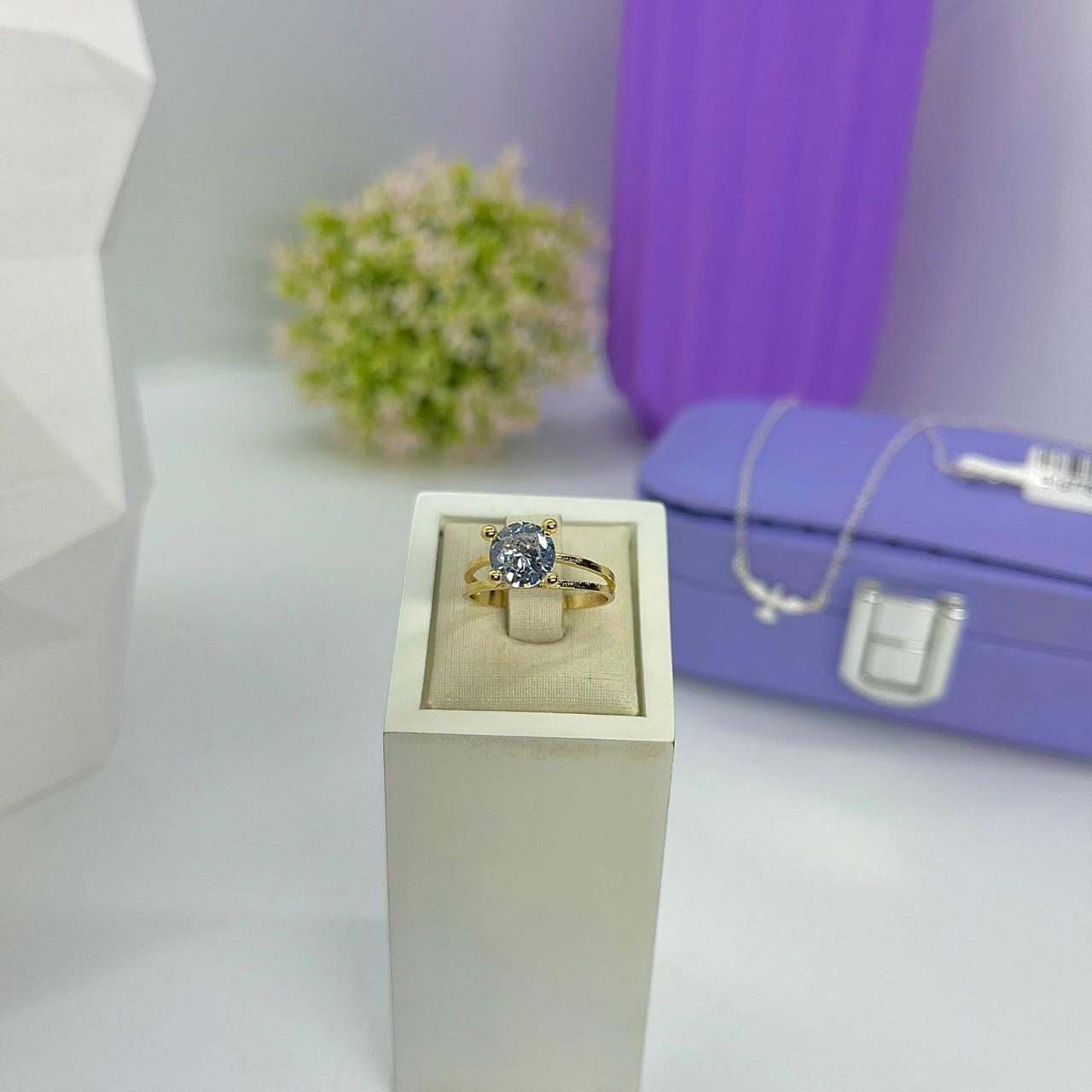 ANEL SOLITÁRIO GARRA ALTA PEDRA 8MM AO2017