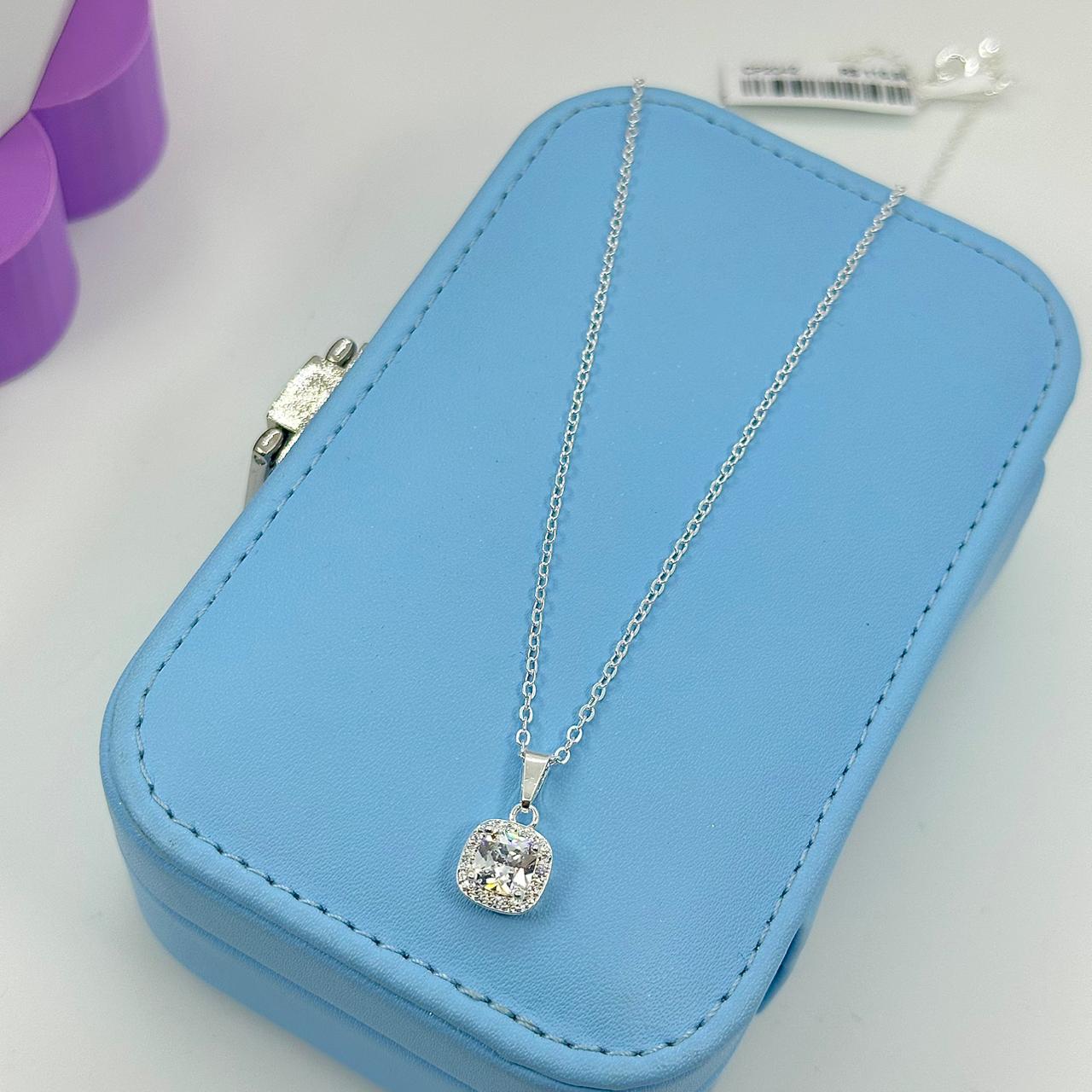 COLAR PEDRA QUADRADA BORDA CRAVEJADA CP2042